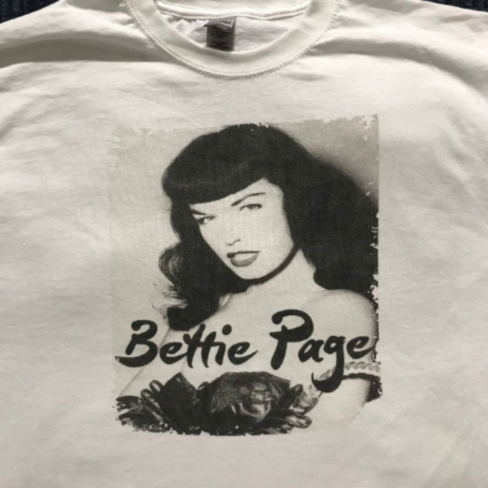 Bettie White Unisex T-Shirt